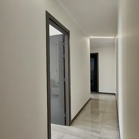 G12 Apartment